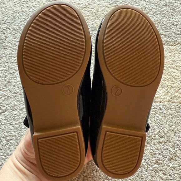 GAP Black Kids Mary Jane’s - Picture 5 of 6